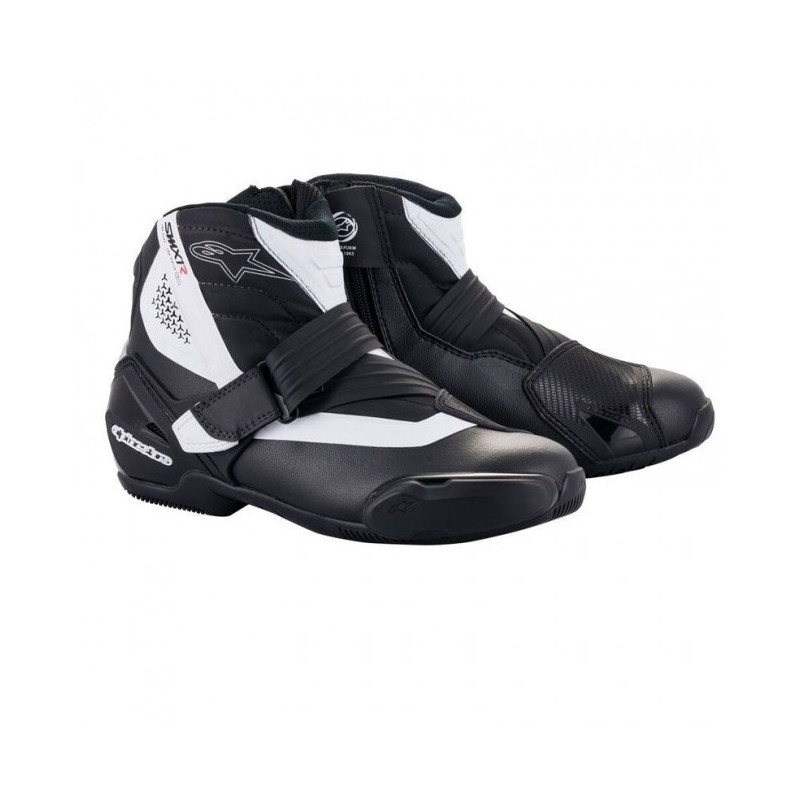Demi-Bottes Alpinestars SMX-1 R v2 une bottine moto avec slider