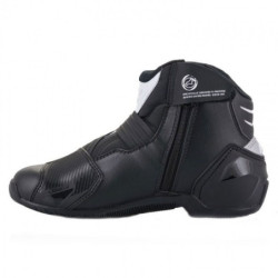 Demi-Bottes Alpinestars SMX-1 R v2 une bottine moto avec slider