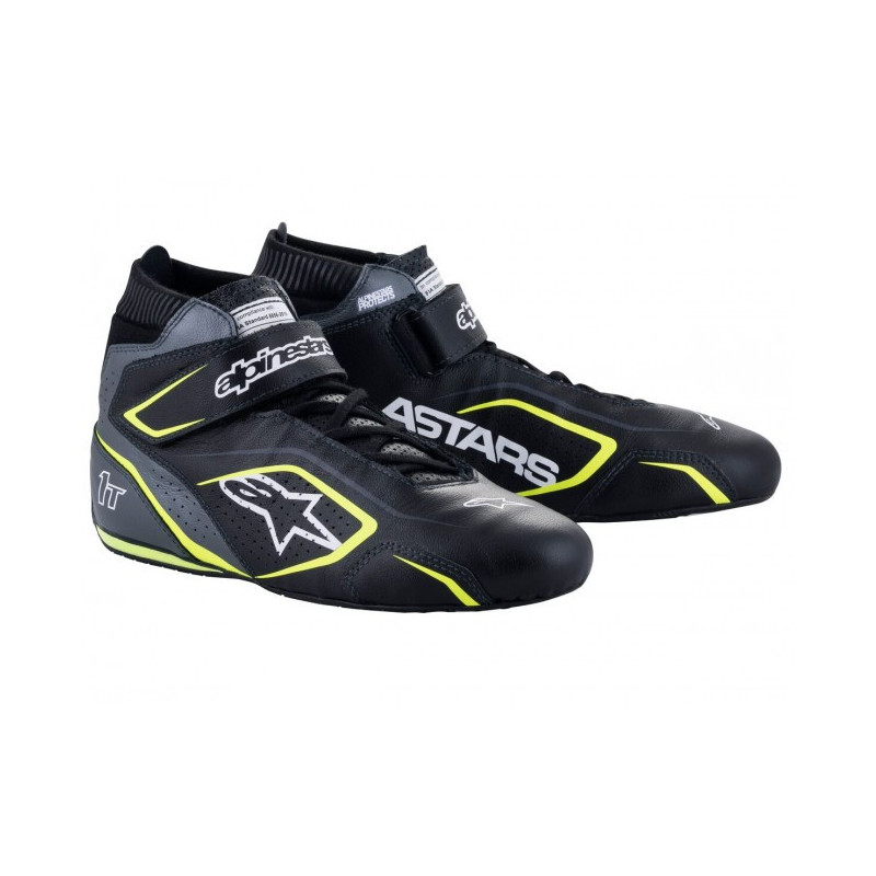 Nouvelle évolution pour les chaussures Alpînestars FIA Tech-1 T v3