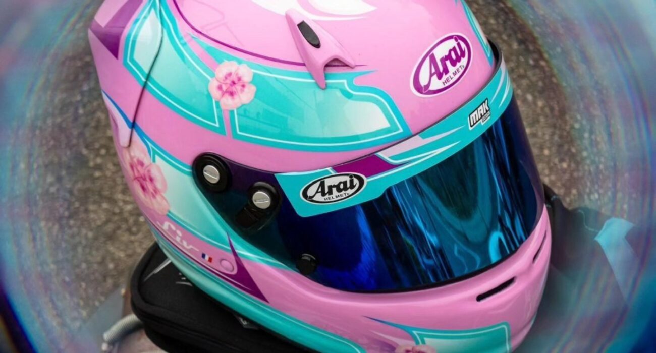 Casque Arai Mak design pesonnalisé